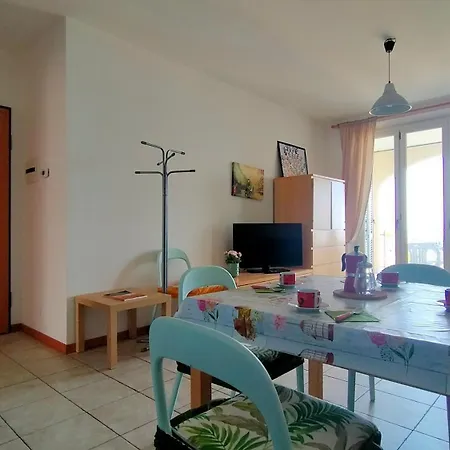 Casa de Férias Trilocale Direttamente Sul Mare Con Due Bagni Cod 510
