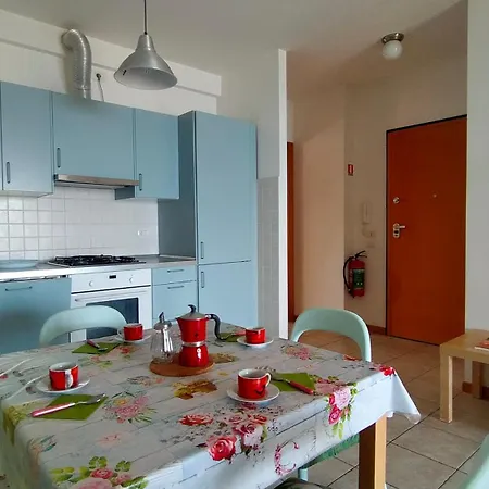 Trilocale Direttamente Sul Mare Con Due Bagni Cod 510 *
