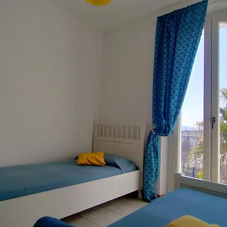 Trilocale Direttamente Sul Mare Con Due Bagni Cod 510 בית נופש