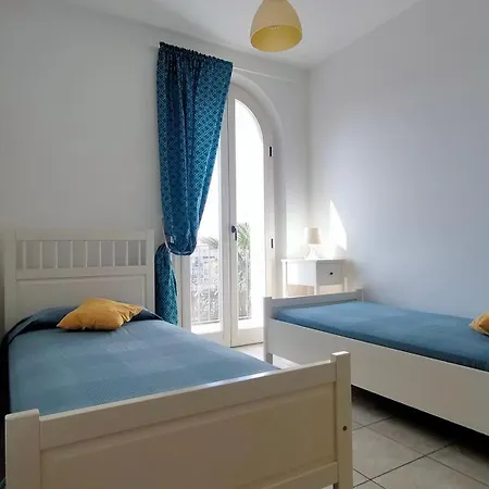 Casa de Férias Trilocale Direttamente Sul Mare Con Due Bagni Cod 510 *