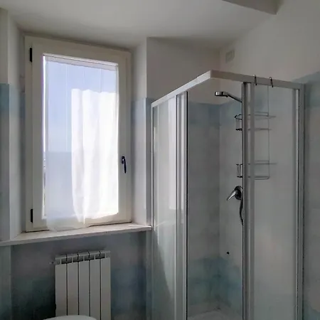 Trilocale Direttamente Sul Mare Con Due Bagni Cod 510 בית נופש
